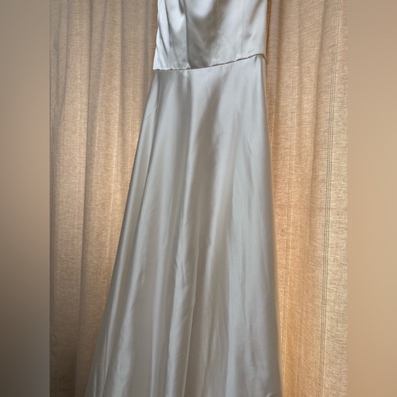 Amsale “Charleston” Wedding Gown – Ivory, Size 8 – Floor Sample - Picture 8 of 16